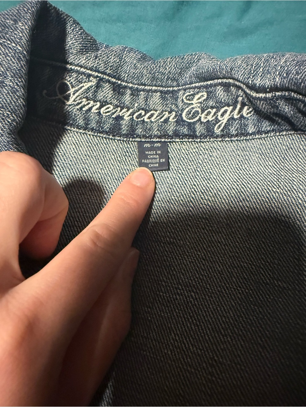 American Eagle Outfitters Faded Denim Jacket in Light Blue - Picture 9 of 9